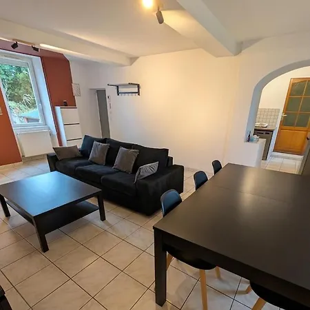 Apartment 6 Personnes - Parking - Proche Caen